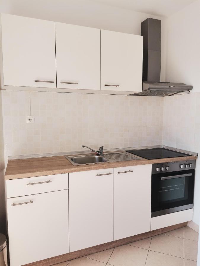 Apartments Matesic Ninski Stanovi Eksteriør bilde